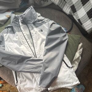The North Face Two-Tone White & Light Gray Windbreaker Jacket